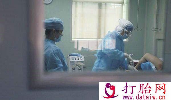 人流后吃什么补子宫?