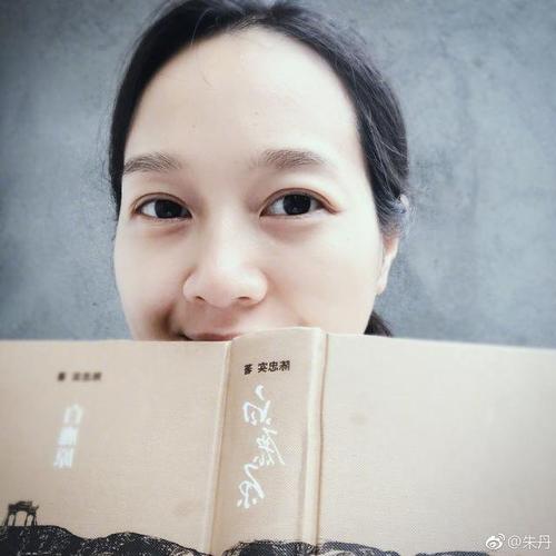 行走的骆驼 行走的骆驼著