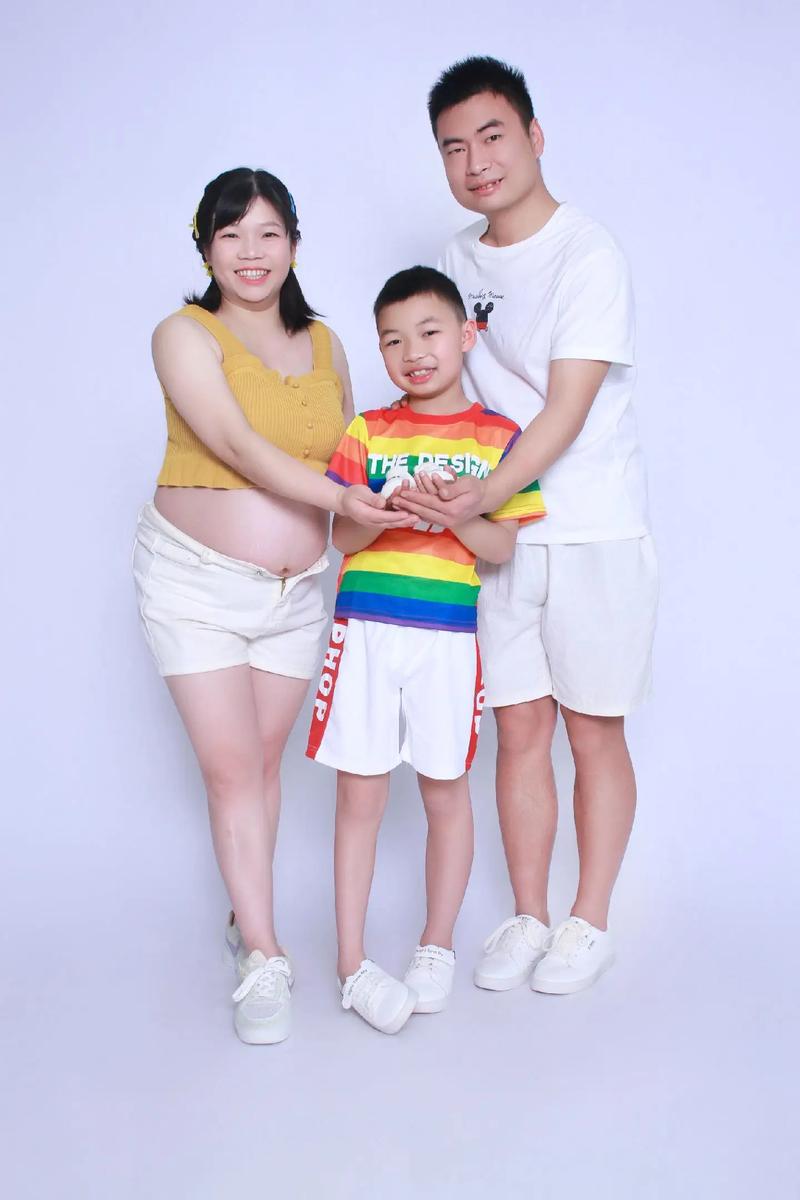 嗓子有白点点怎么回事 嗓子有白点点怎么回事