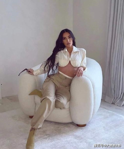 黑色连裤袜_赵琳穿黑色连裤袜