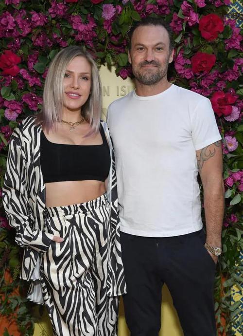 胡兰成叫妻子打胎胡兰成谈女人